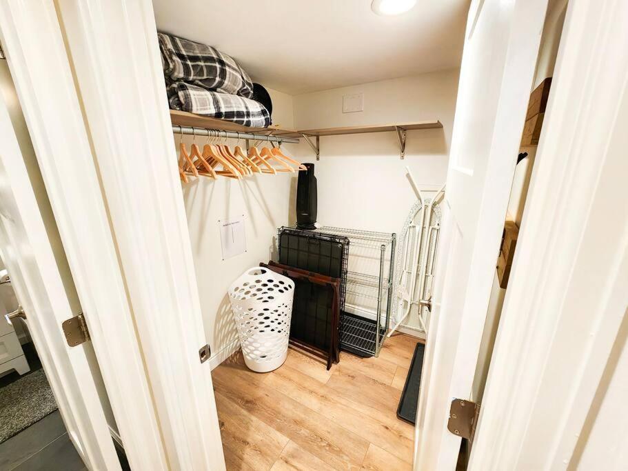 Charming Guest Suite Near Denver Colorado เองเกิลวู้ด ภายนอก รูปภาพ