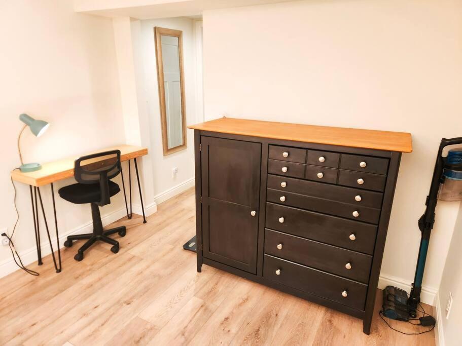 Charming Guest Suite Near Denver Colorado เองเกิลวู้ด ภายนอก รูปภาพ