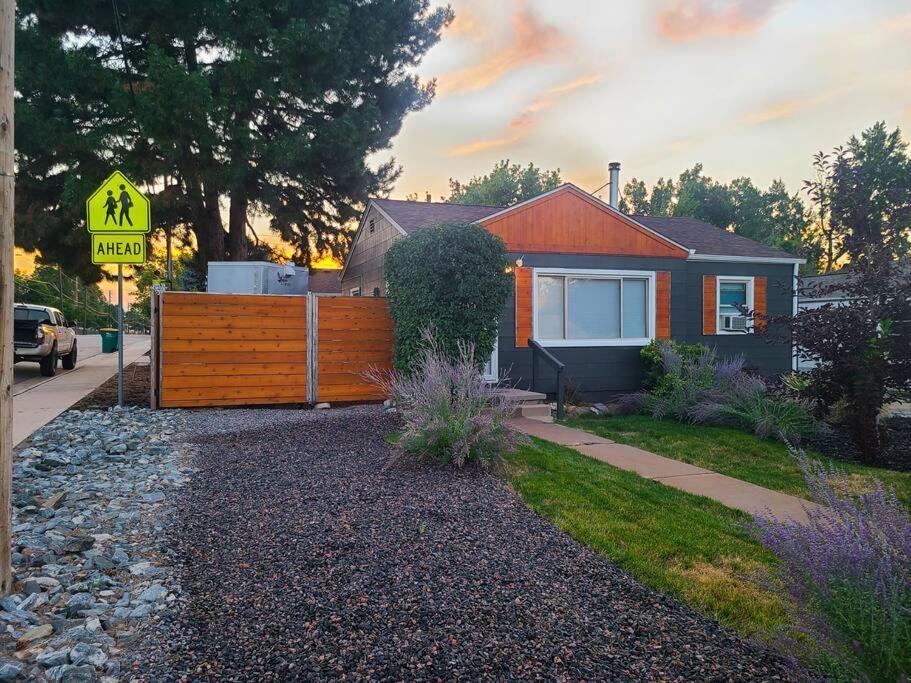 Charming Guest Suite Near Denver Colorado เองเกิลวู้ด ภายนอก รูปภาพ